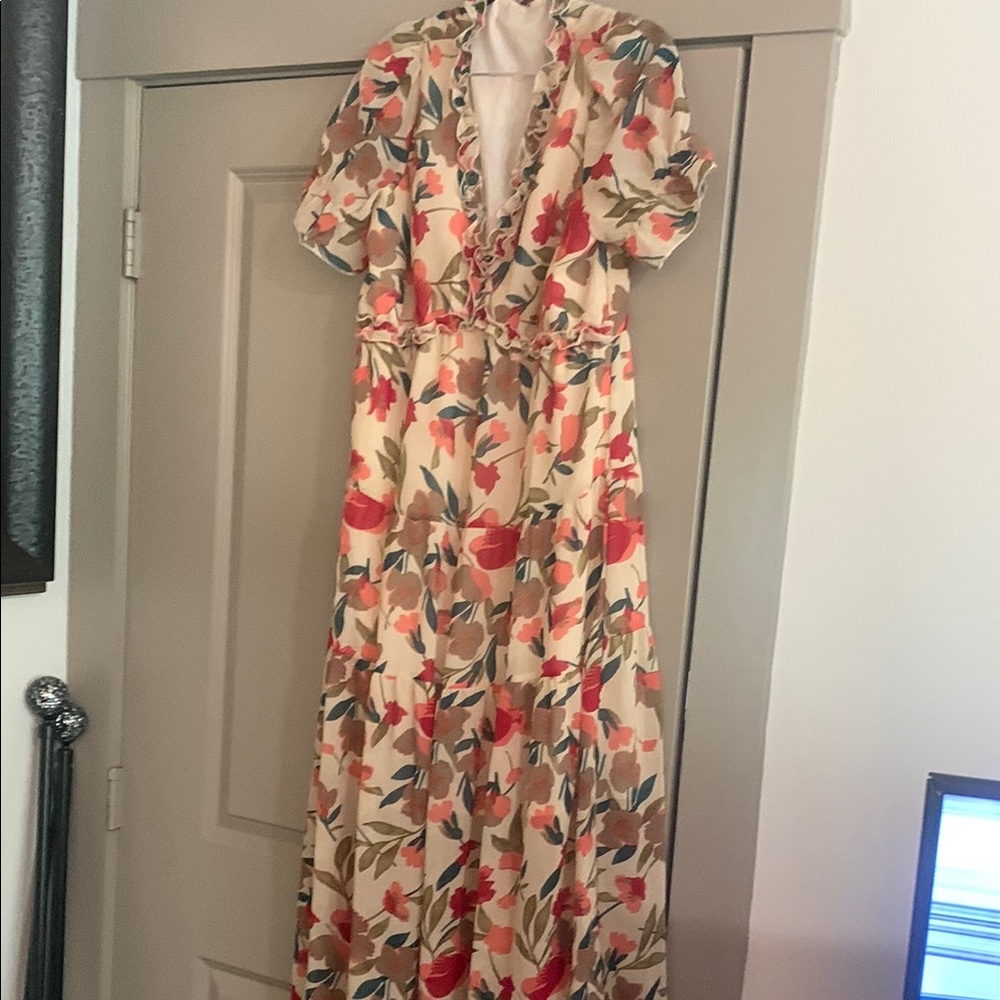 Floral V-Neck Maxi Dress - Cream and Red